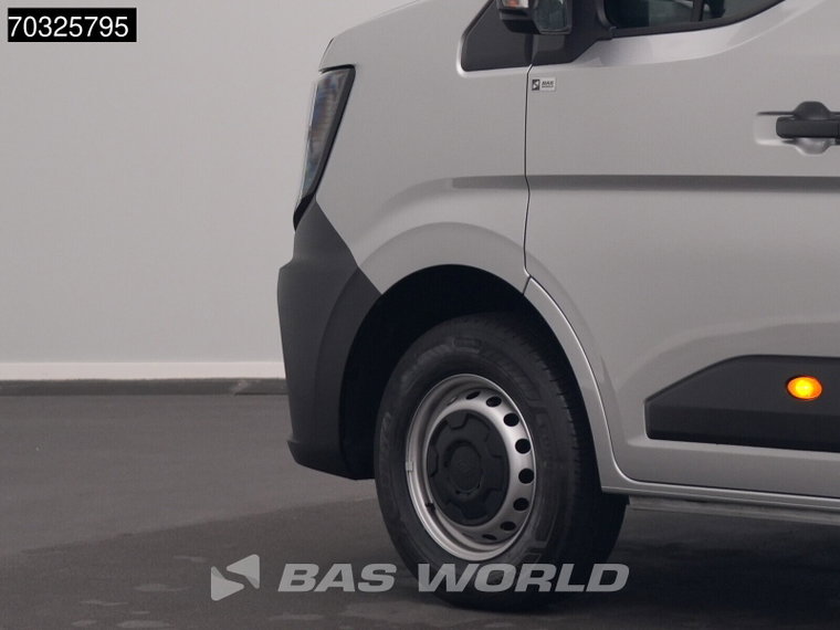 Vehicle Image 40