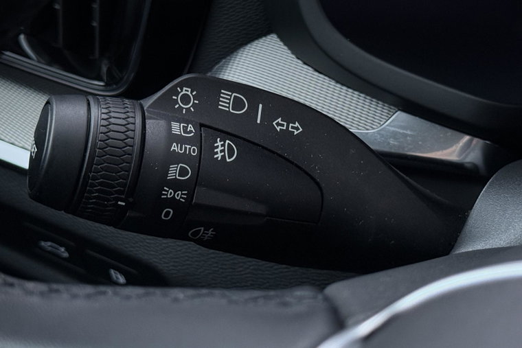 Vehicle Image 40