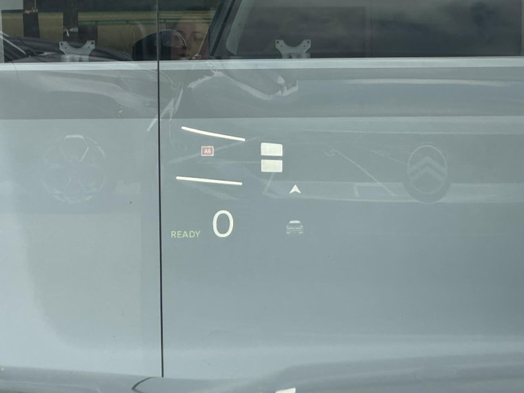 Vehicle Image 39