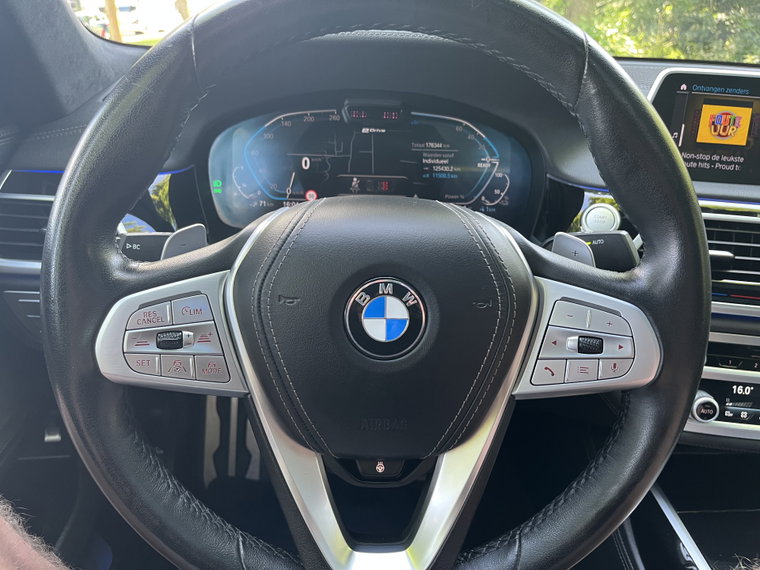 Vehicle Image 33