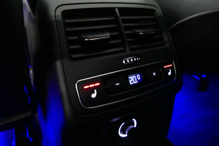 Vehicle Image 35