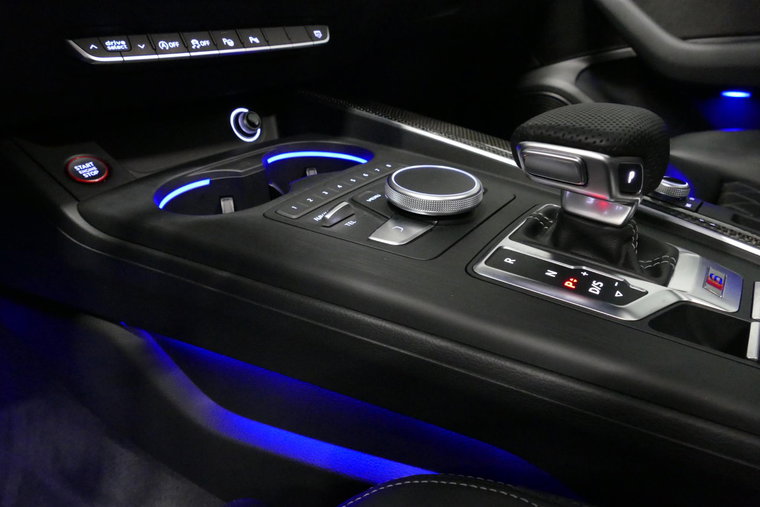 Vehicle Image 8
