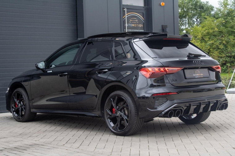 Vehicle Image 45
