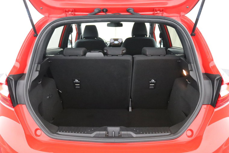 Vehicle Image 40