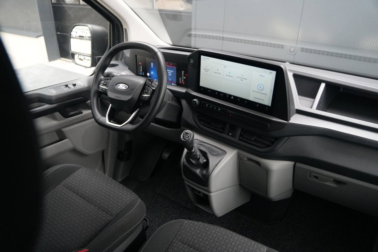 Vehicle Image 40