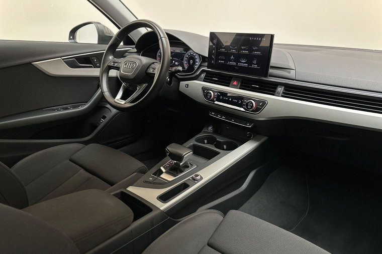 Vehicle Image 15
