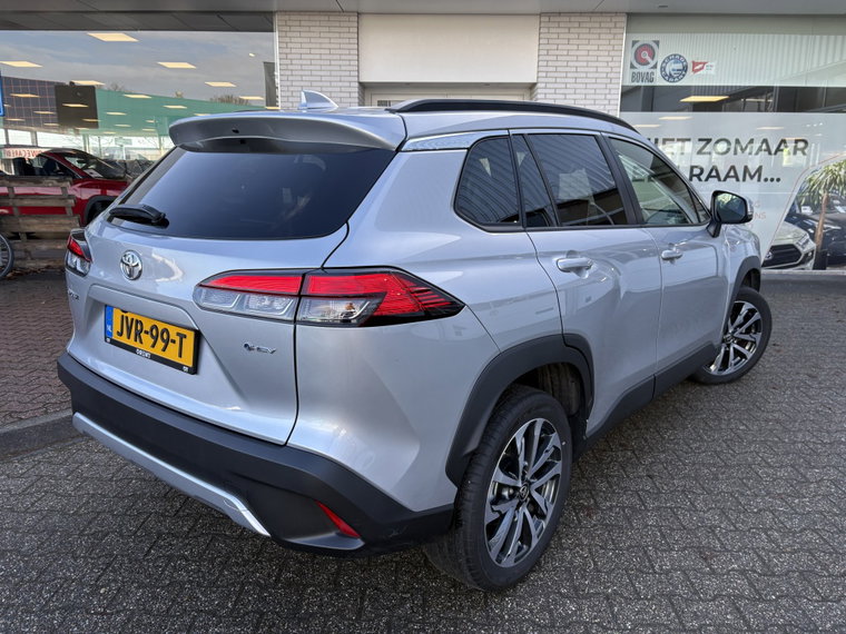 Vehicle Image 4