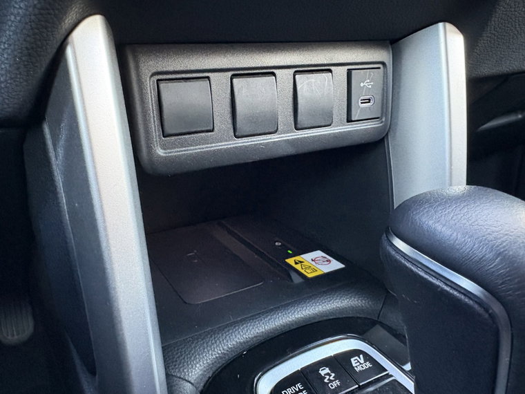 Vehicle Image 22
