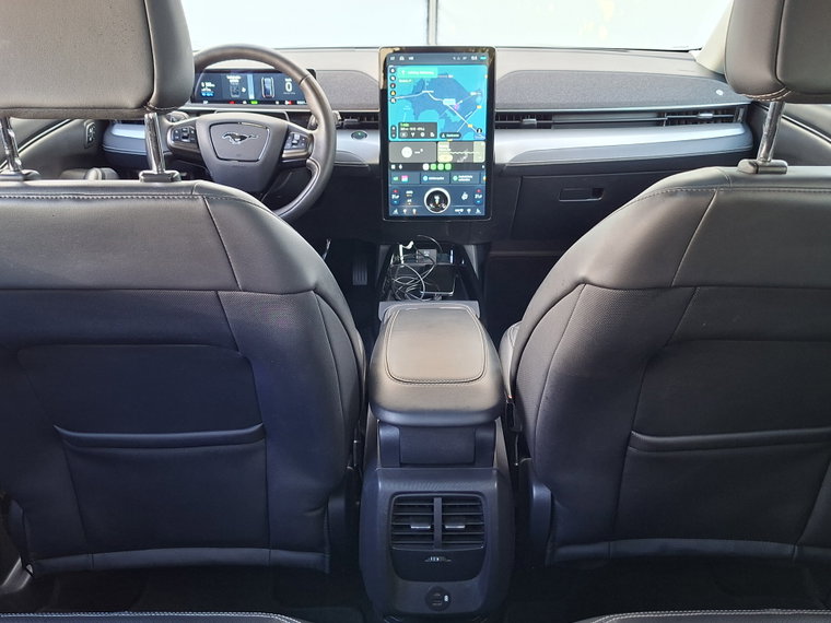 Vehicle Image 35