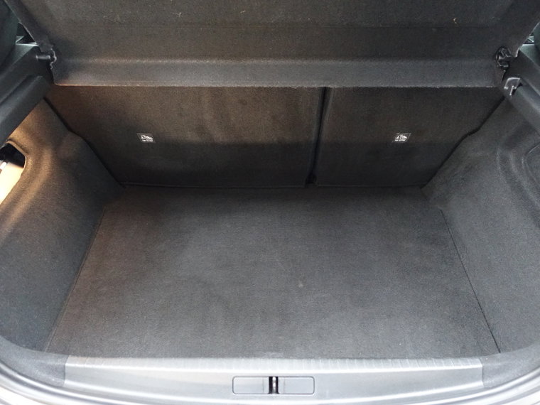 Vehicle Image 33