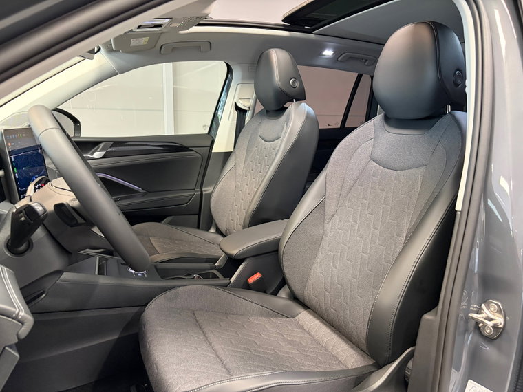 Vehicle Image 31