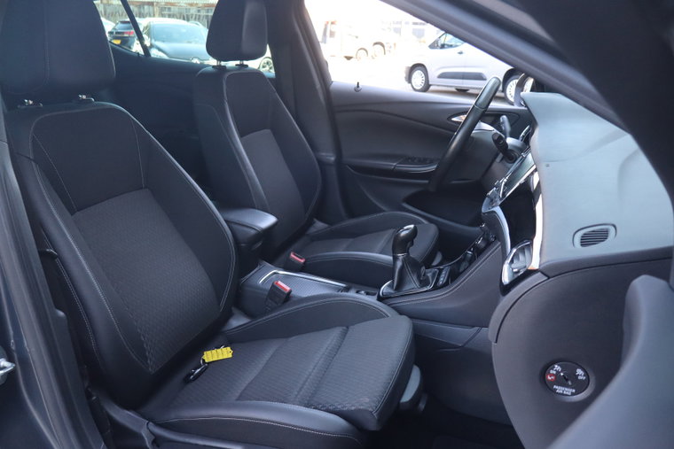 Vehicle Image 33