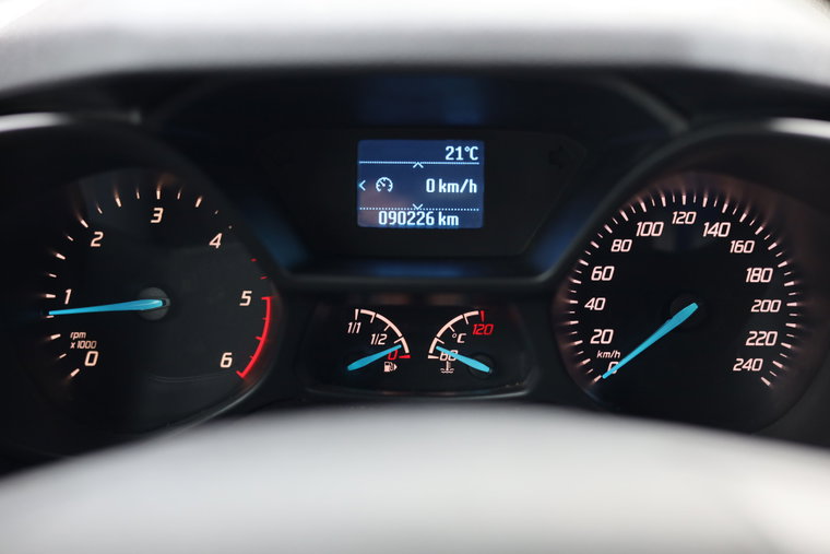 Vehicle Image 12