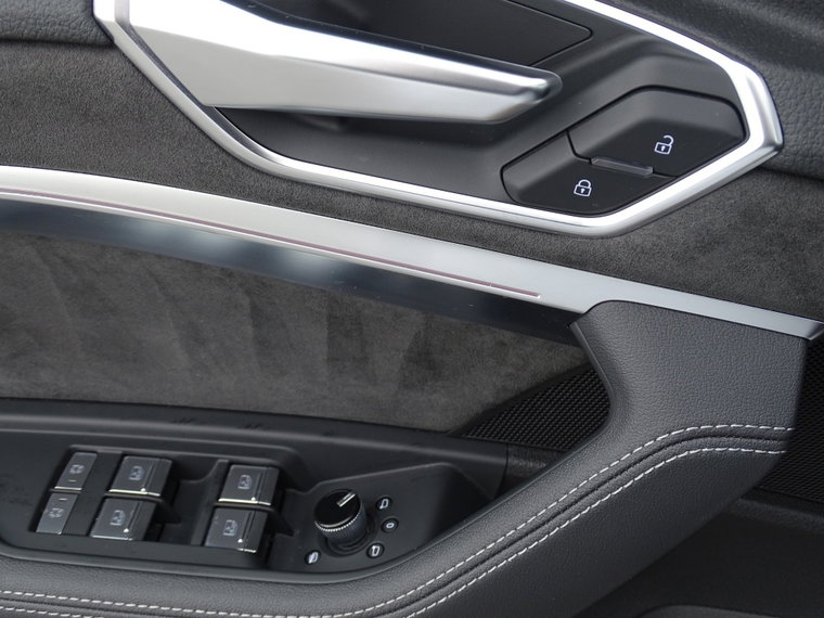 Vehicle Image 50