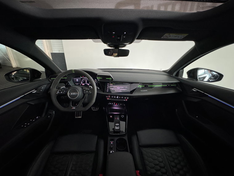 Vehicle Image 35