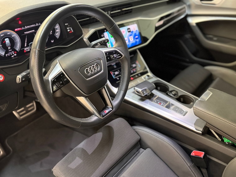 Vehicle Image 30