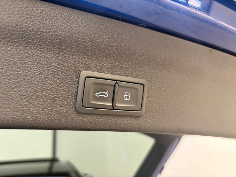 Vehicle Image 45