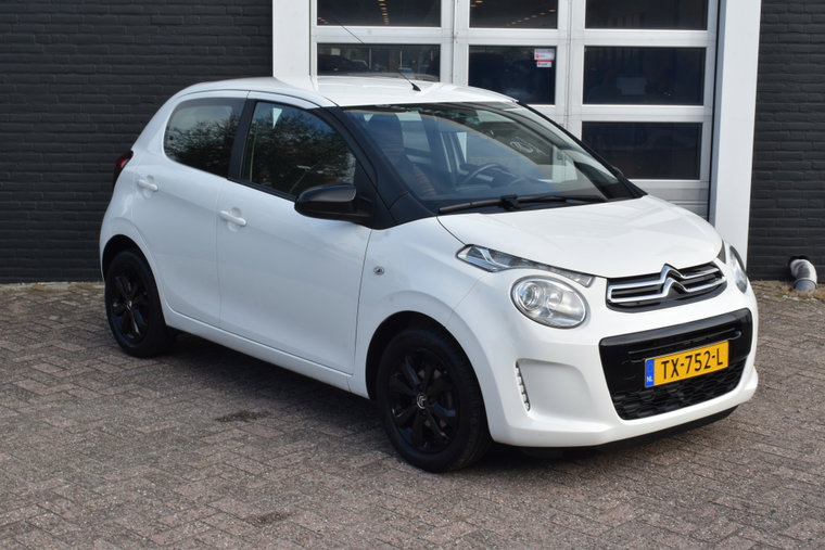 Vehicle Image 10