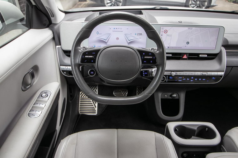 Vehicle Image 19
