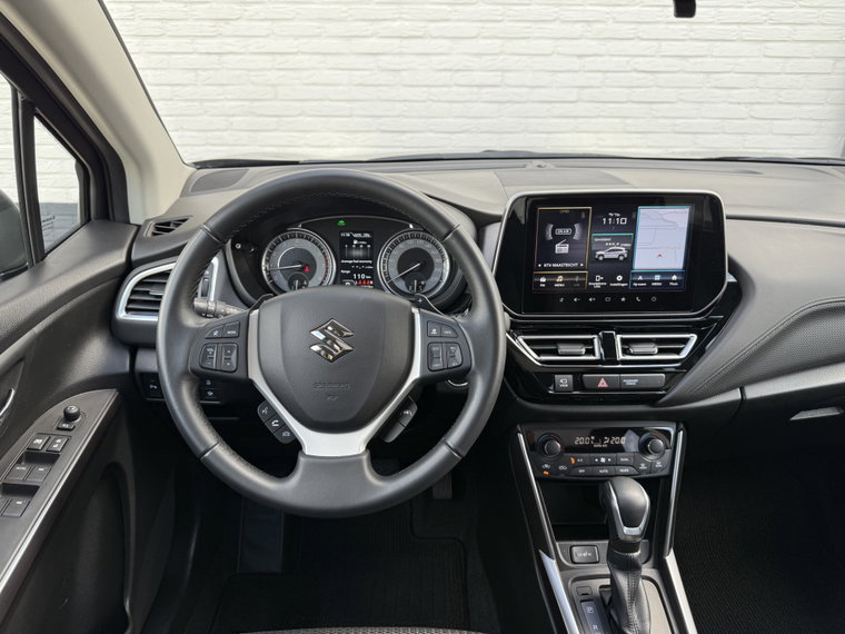 Vehicle Image 11