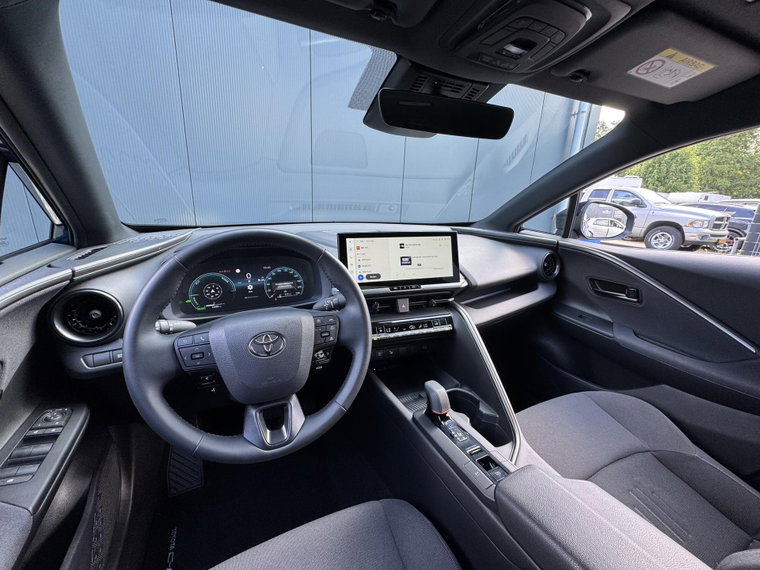 Vehicle Image 13