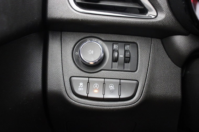 Vehicle Image 26