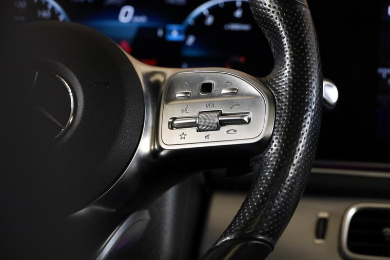 Vehicle Image 35