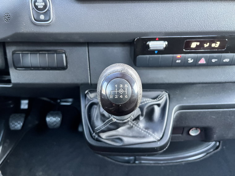 Vehicle Image 40