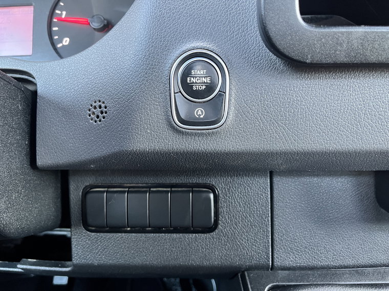 Vehicle Image 42
