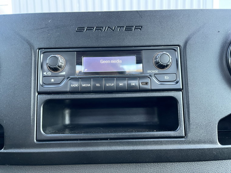 Vehicle Image 45
