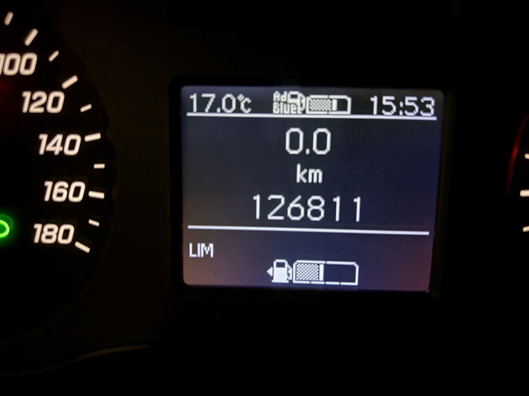 Vehicle Image 25