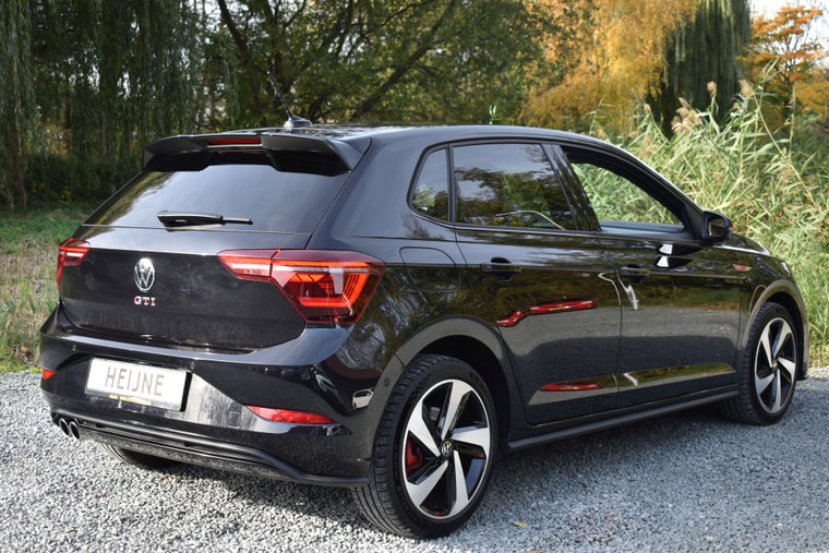 Vehicle Image 40