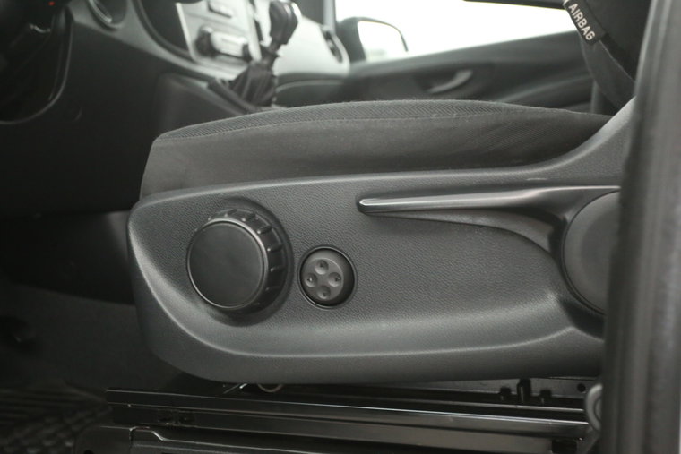 Vehicle Image 24