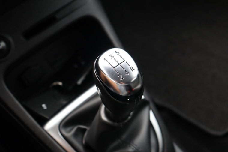 Vehicle Image 24