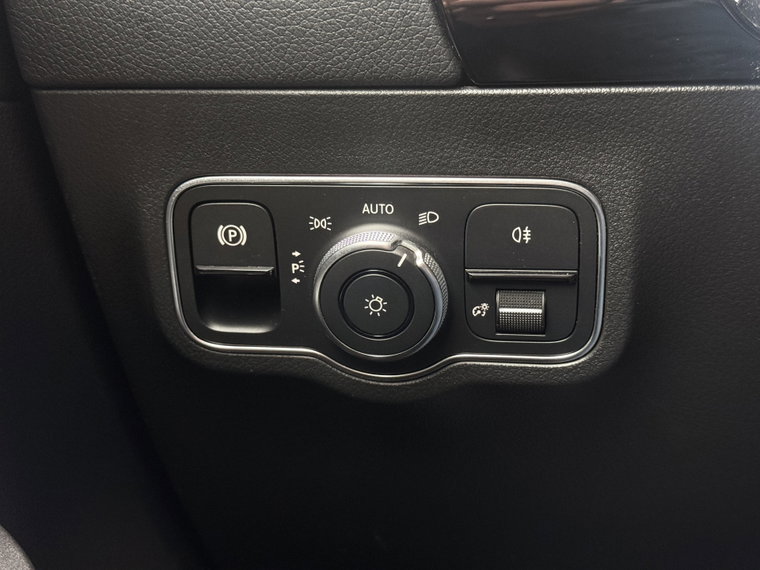 Vehicle Image 41