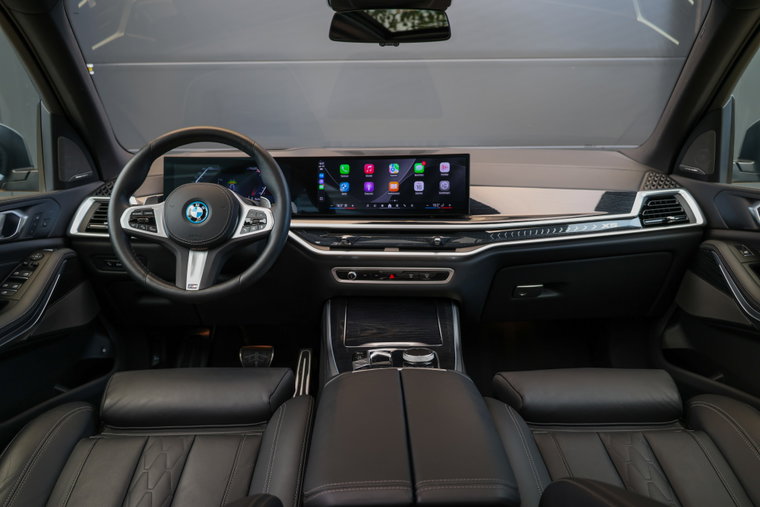 Vehicle Image 30