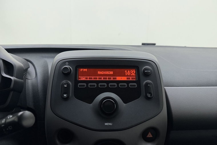 Vehicle Image 21