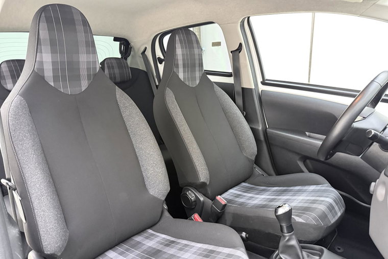 Vehicle Image 7