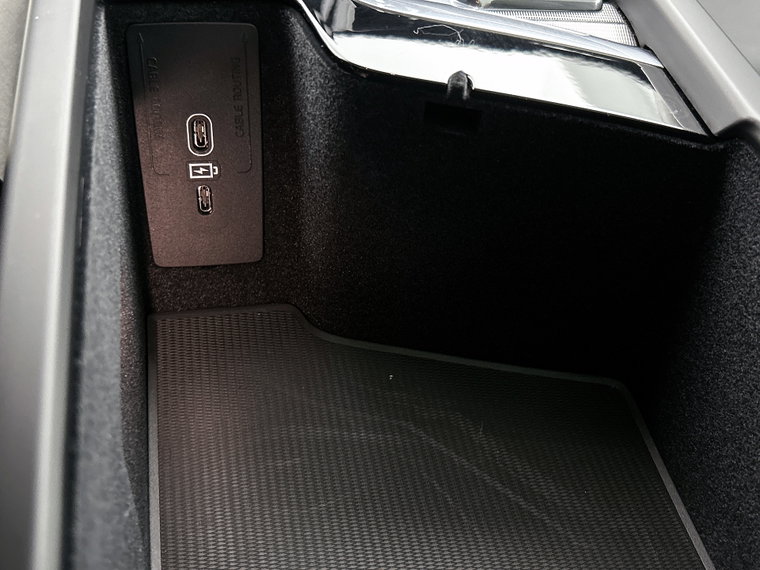 Vehicle Image 40