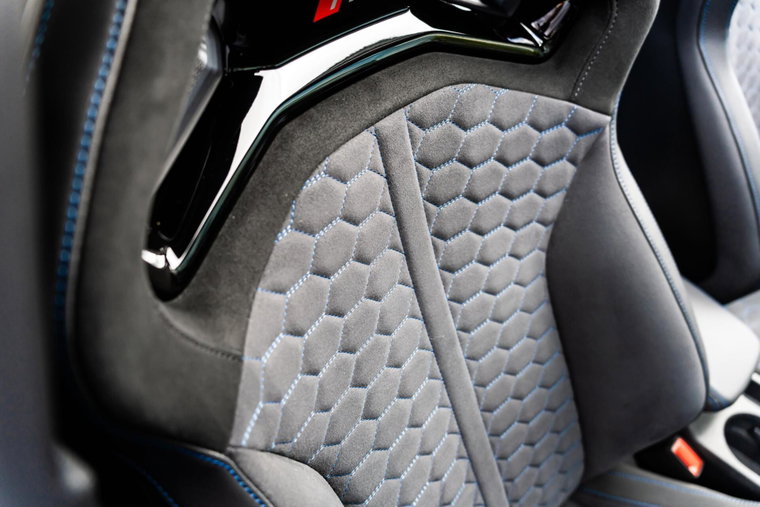 Vehicle Image 33