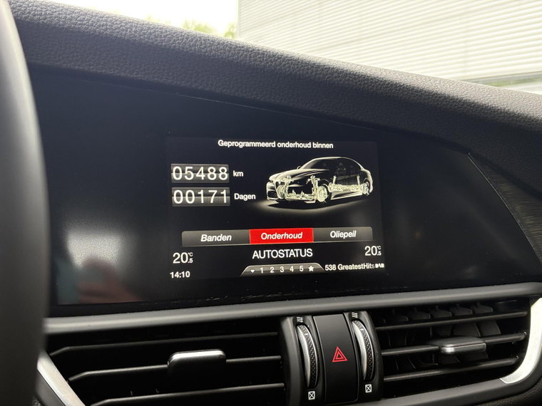 Vehicle Image 36