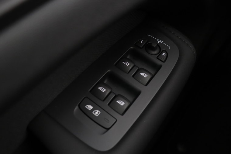 Vehicle Image 47