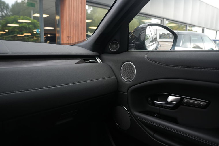 Vehicle Image 29