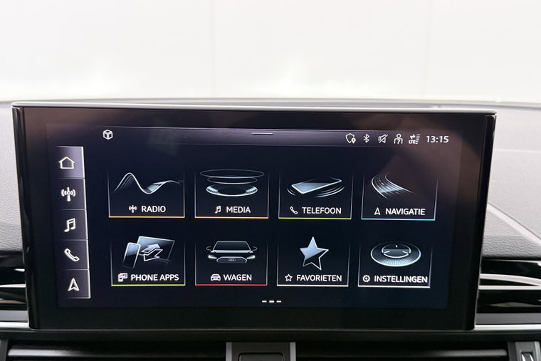 Vehicle Image 25