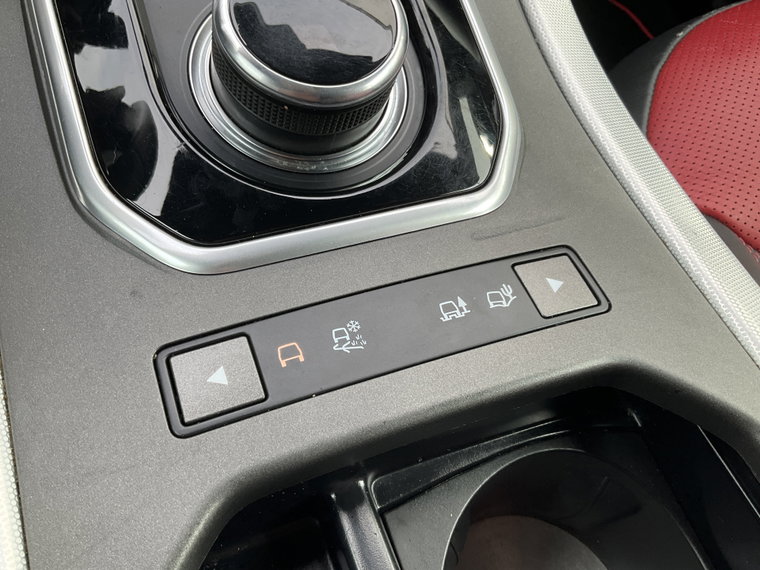 Vehicle Image 28