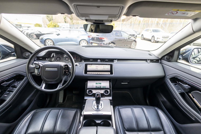 Vehicle Image 16