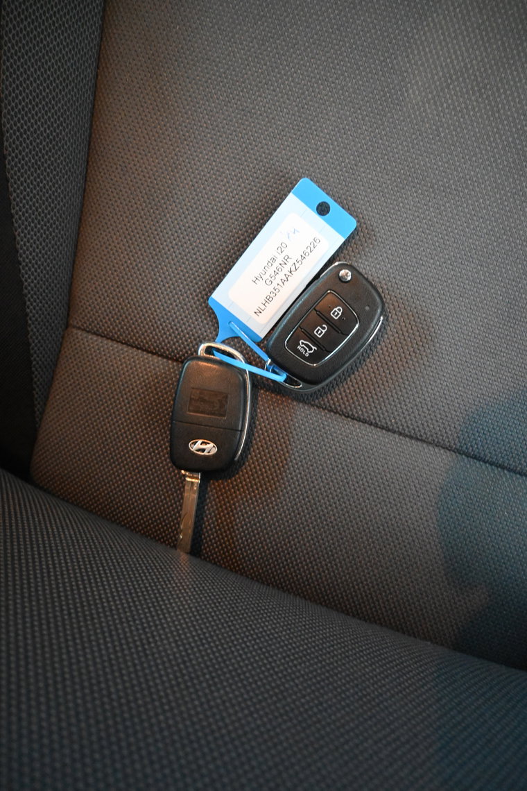 Vehicle Image 21