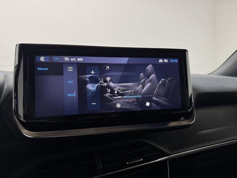 Vehicle Image 39