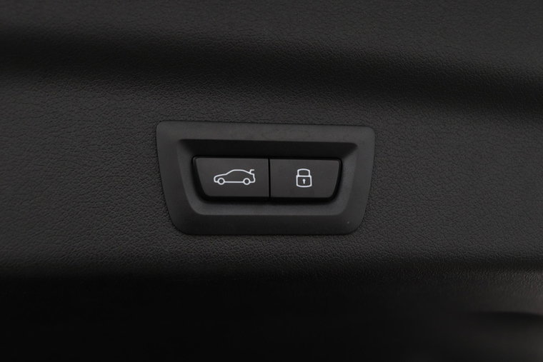 Vehicle Image 40