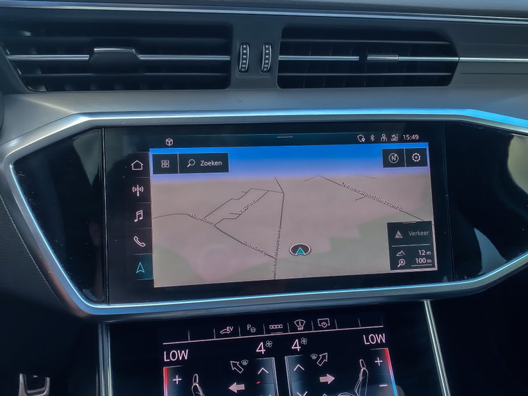 Vehicle Image 13
